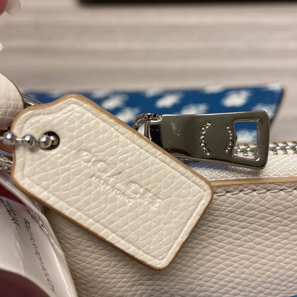 Coach Mini Shoulder Bag and Zippered Pouch Set - Picture 8 of 16